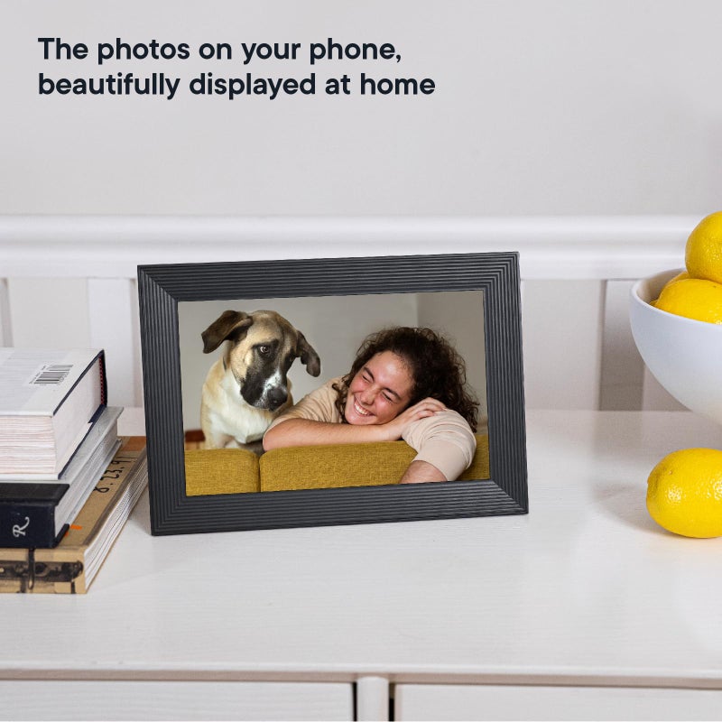 AURA إطار صور رقمي أورا - شاشة HD بحجم 10.1 بوصة | أفضل إطار رقمي للهدايا حسب وايركاتر - أرسل الصور مباشرة من هاتفك من أي مكان | إعداد سريع وسهل عبر الواي فاي - تطبيق أورا المجاني | أسود - Image 5