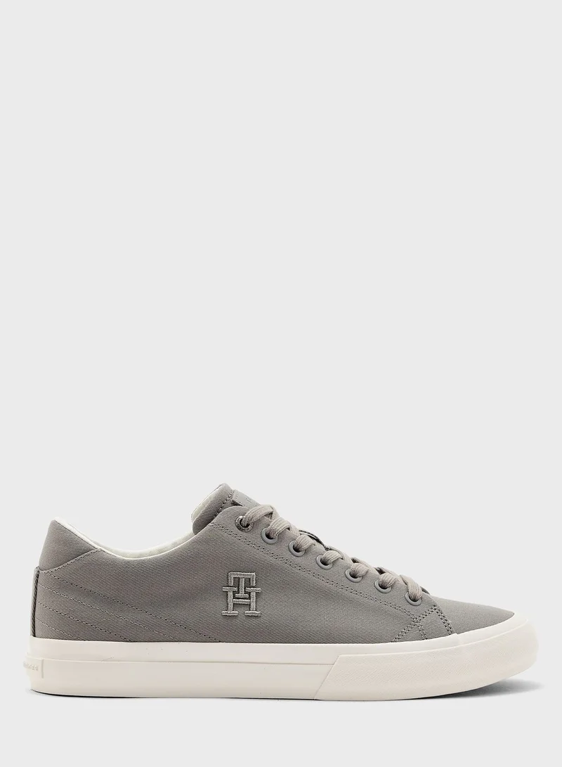 TOMMY HILFIGER Casual Lace Up Low Top Sneakers