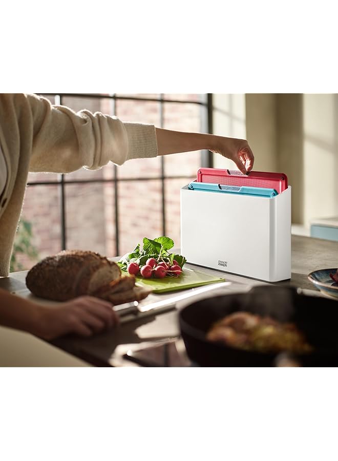 جوزيف جوزيف مجموعة ألواح تقطيع Folio Icon، مكونة من 4 قطع مُرمَّزة بالألوان، حافظة رفيعة لتخزين منظم في المطبخ مع سكين الشيف العادي، لون أبيض - Image 4