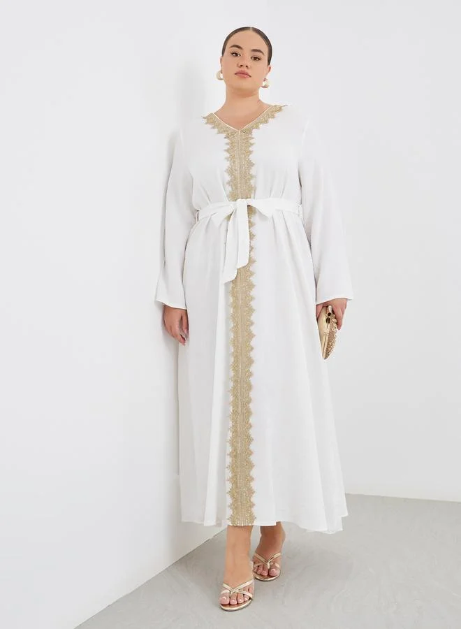ستايلي Styli Plus White Jacquard Kaftan with Lace Trim