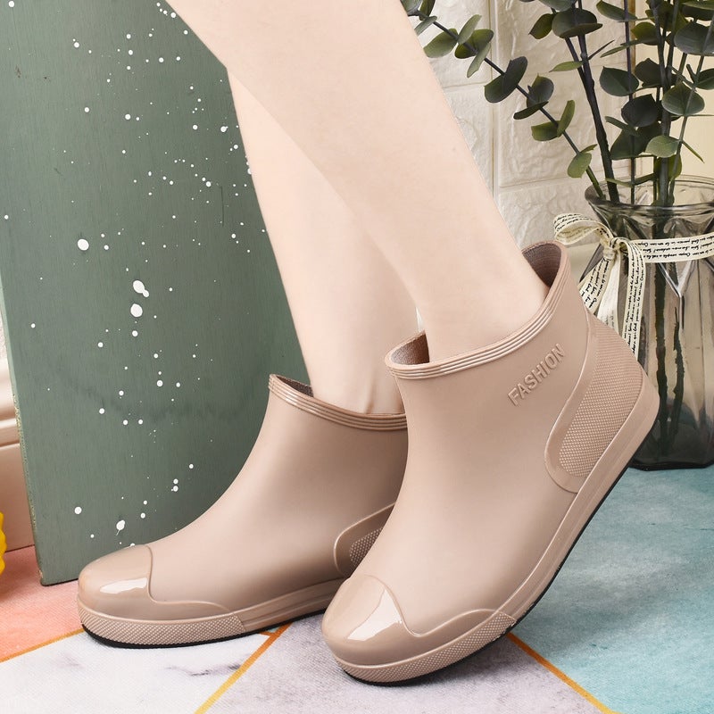 New Waterproof Rain Boots For Female Students, Low-Cut Short-Tube Fashionable Plastic Shoes, Non-Slip, Warm And Velvet Cotton-Covered Water Shoes - Image 5