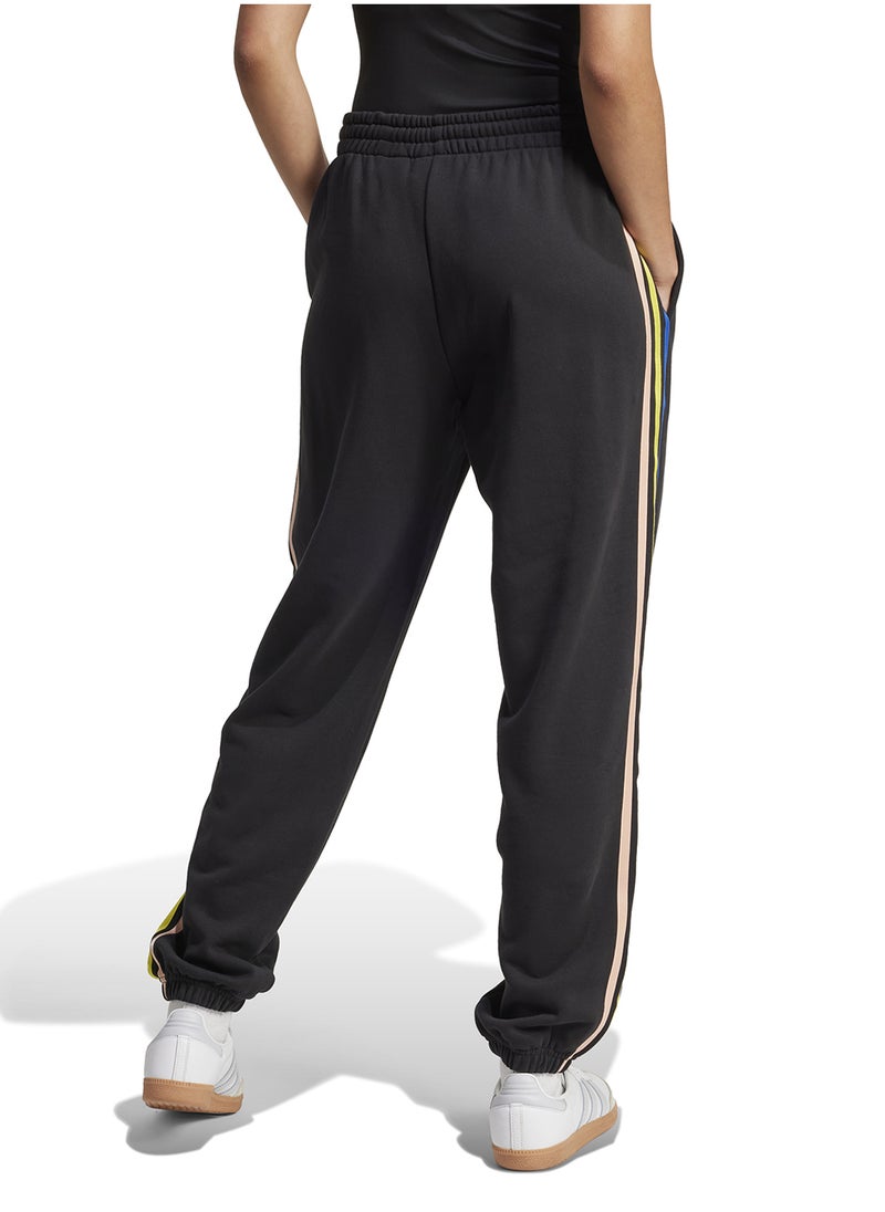adidas Originals - Linear Logo Joggers - Image 1