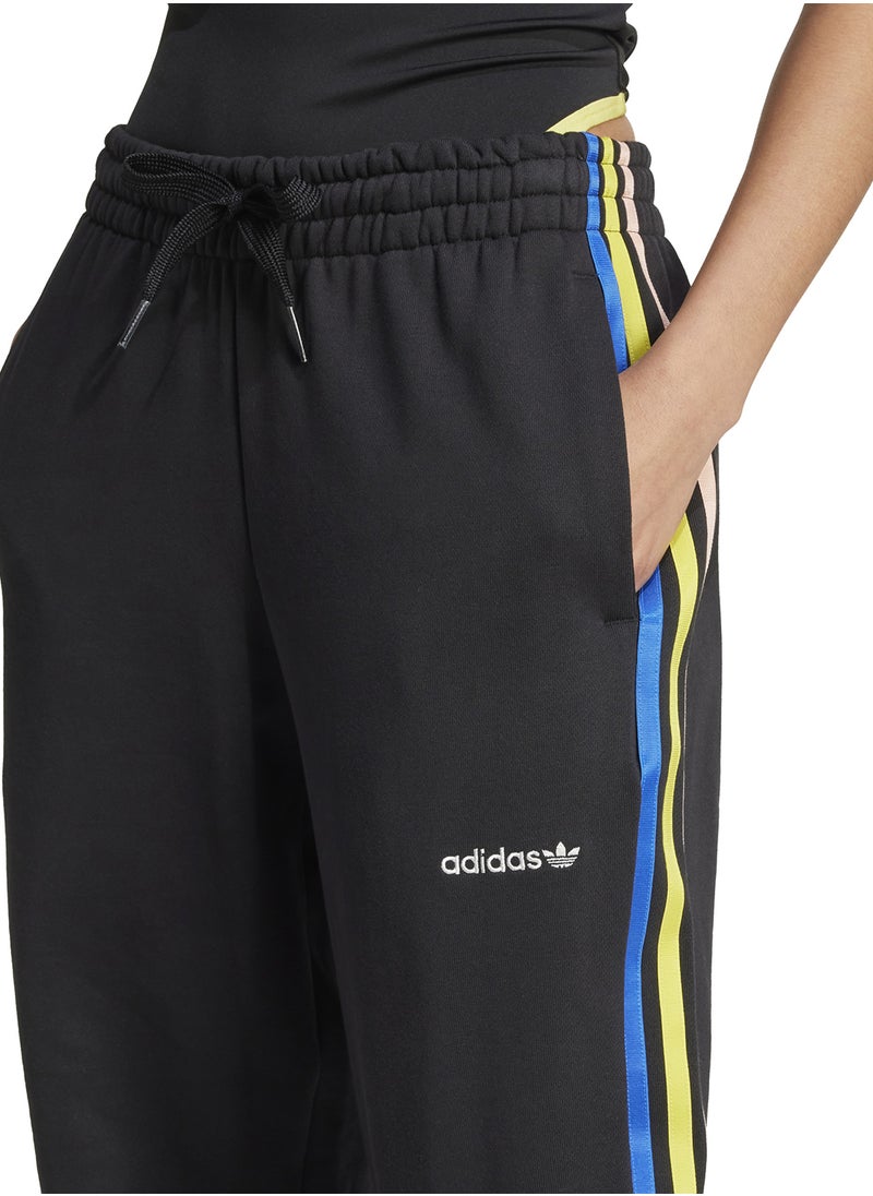adidas Originals - Linear Logo Joggers - Image 1