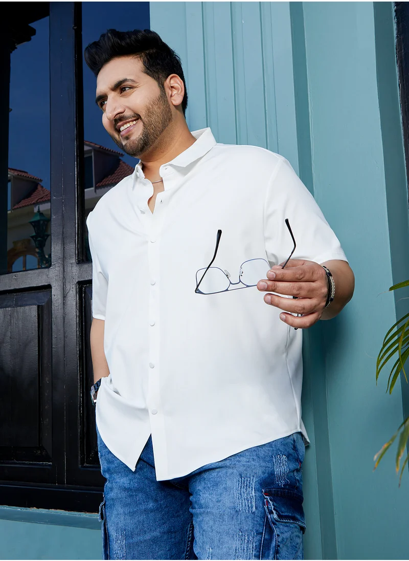 Instafab Plus Instafab Plus Men's Daisy White Seamless Grid Shirt For Casual Wear | Spread Collar | Short Cuffed Sleeves | Button Closure | Plus Size Shirt Crafted With Comfort Fit For Everyday Wear