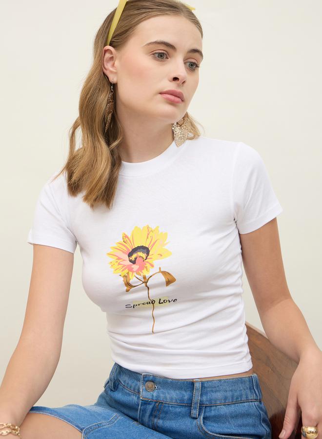 Styli Graphic Print Short Sleeve Fitted T-Shirt  - Image 4