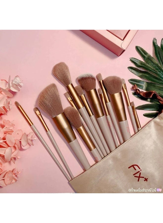 فكس مجموعة فرش مكياج FIX من 13 قطعة - مجموعة مع صندوق تخزين للسفر - فرشاة مكياج للوجه والعين والهايلايتر والكونسيلر والدمج والبودرة والعين - Image 3
