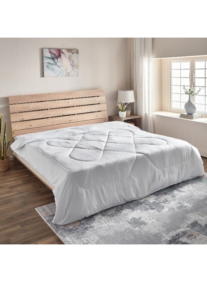 Home Box Nova Microfibre Super King Duvet Inner 240 x 220 cm - Image 1