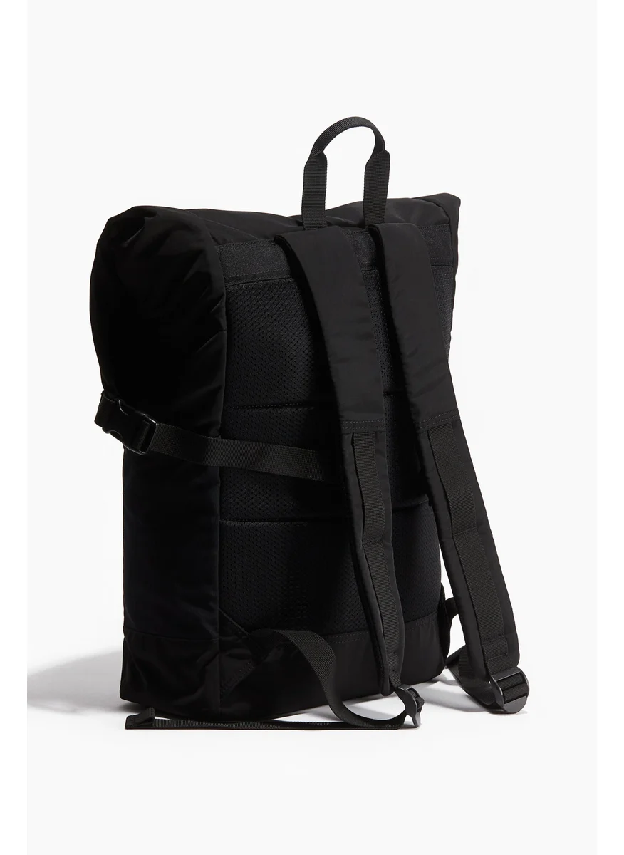 اتش اند ام Water-Repellent Sports Backpack
