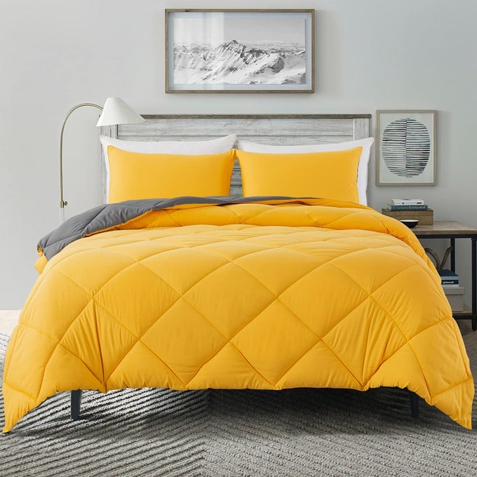LIGHTWEIGHT FULL COMFORTER SET WITH 2 PILLOW SHAM 3 PIECES SET QUILTED DOWN ALTERNATIVE COMFORTERDUVET INSERT FOR ALL SEASON YELLOWGREY FULL SIZE