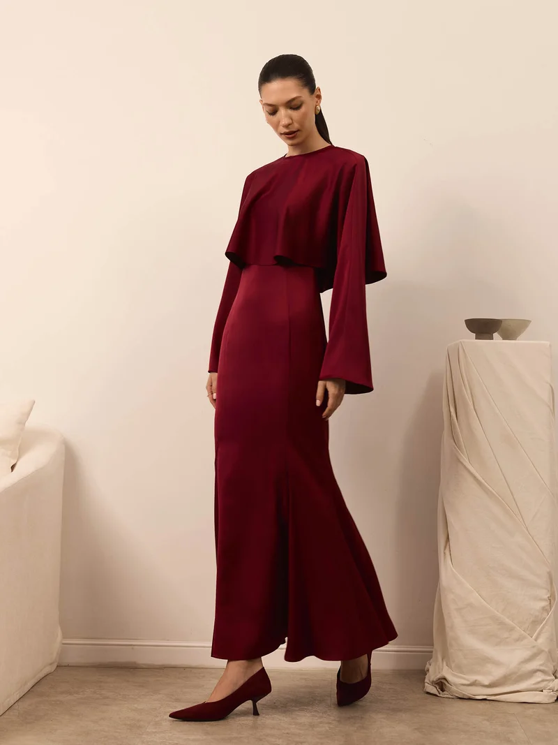 Lichi Maxi dress with voluminous cape and long sleeves