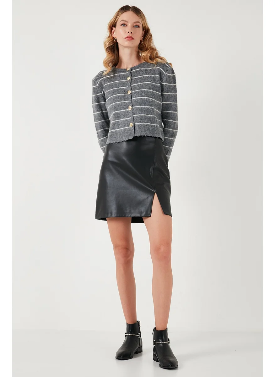ليلا Standard Fit Striped Soft Texture Crop Knitwear Cardigan Women's Cardigan 4615551