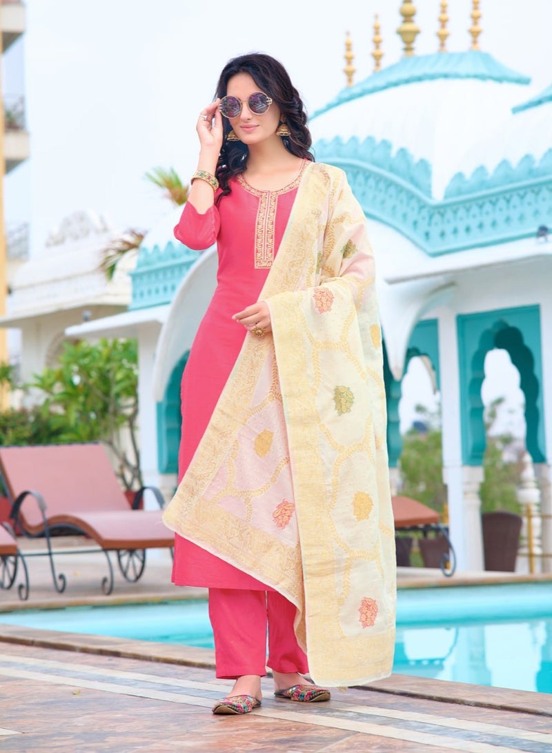 Women's embroidered Chanderi Gulabi Kurti with pant and dupatta set  - Image 3