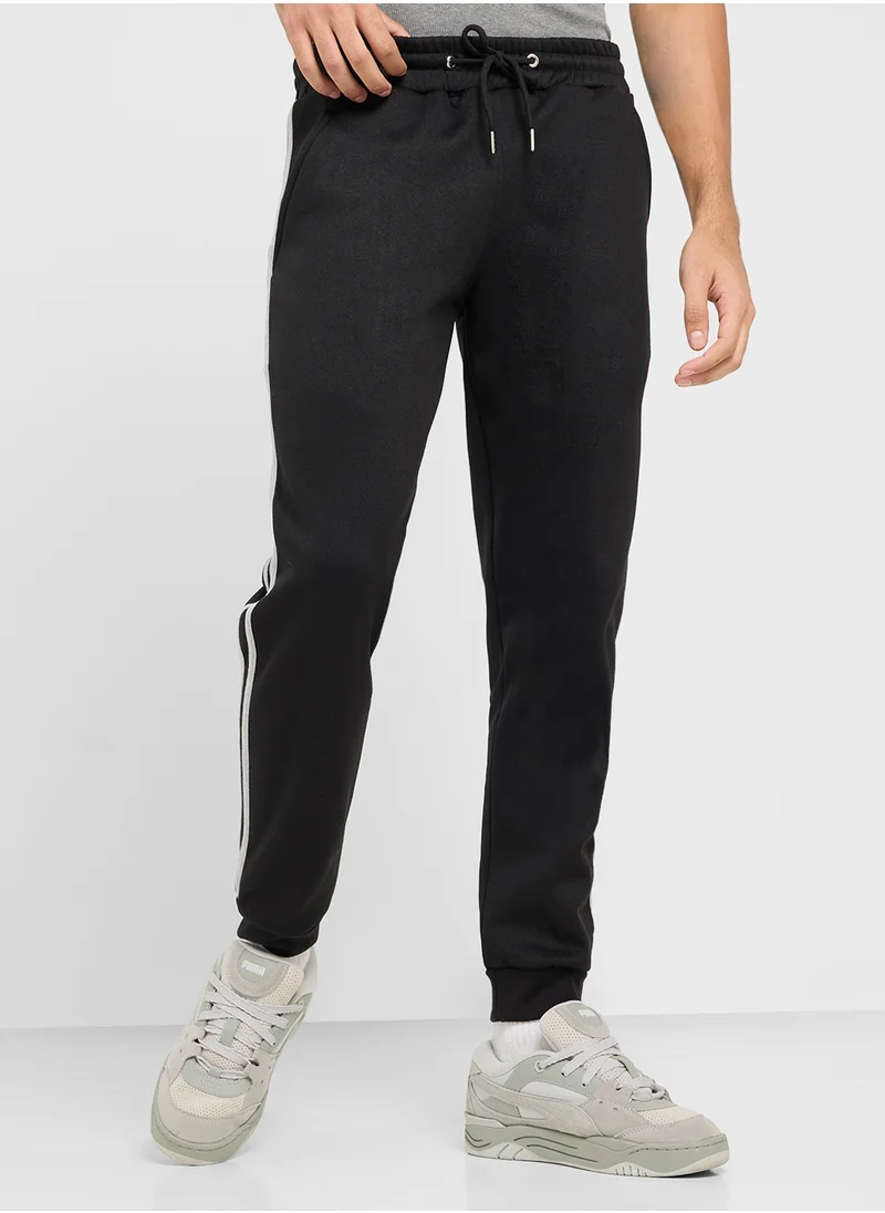 سفنتي فايف بيسيكس Essential Fleece Cuffed Joggers