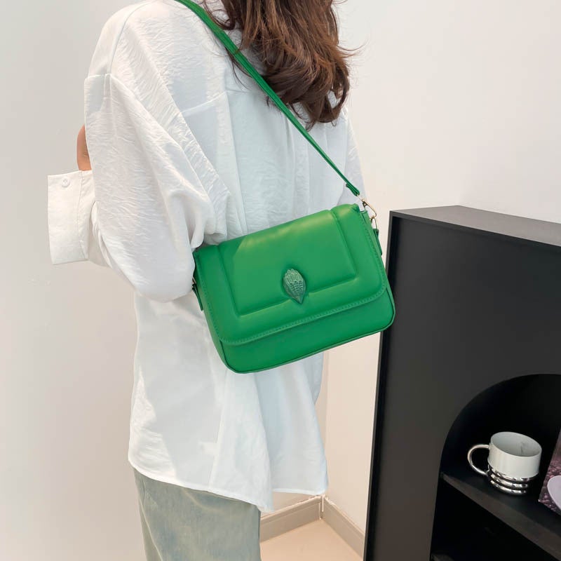 New Solid Color Textured Shoulder Bag Trendy Crossbody Bag Simple New Versatile Commuter Bag Elegant Women'S Bag Black Medium - Image 5