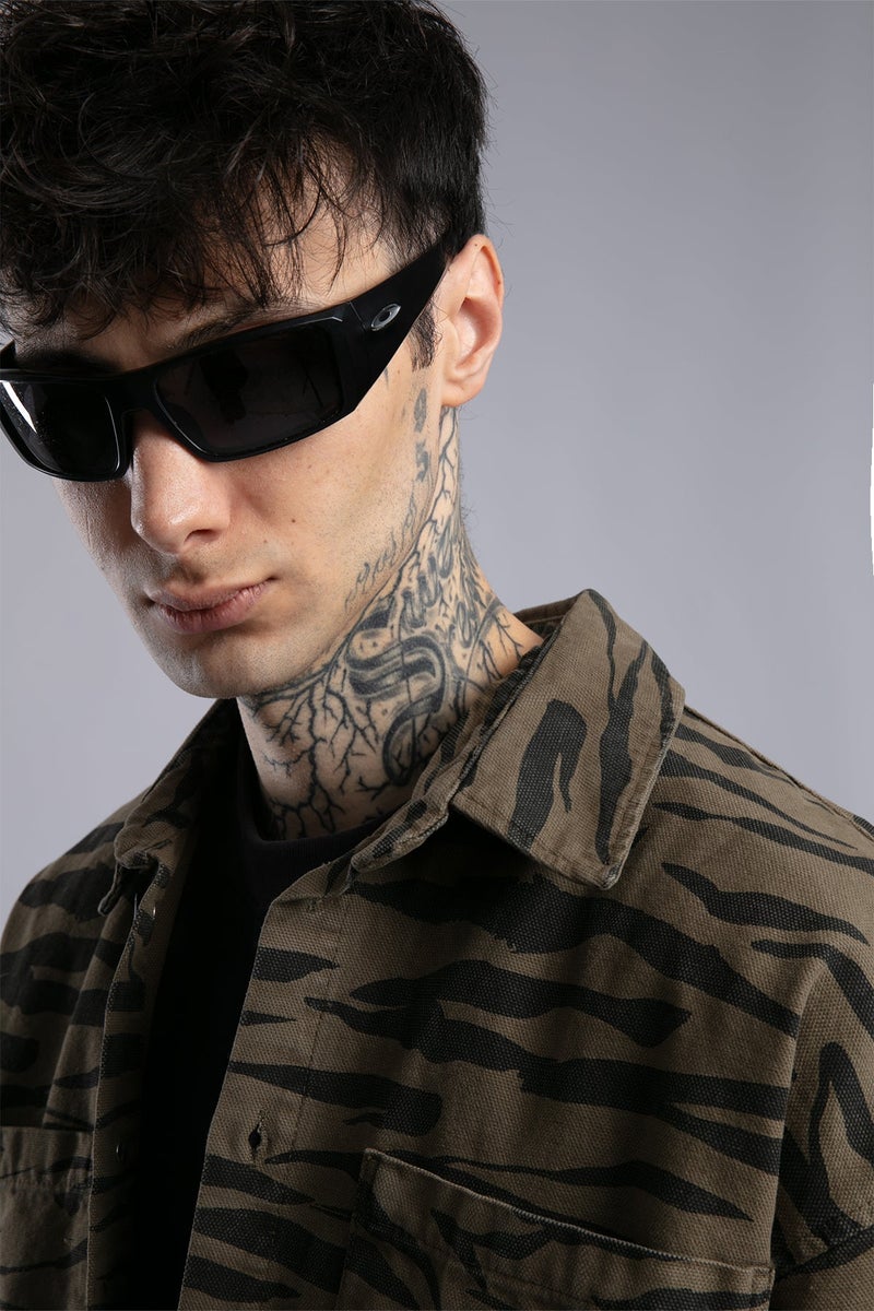 Catch Patterned Gabardine Shirt - Image 2