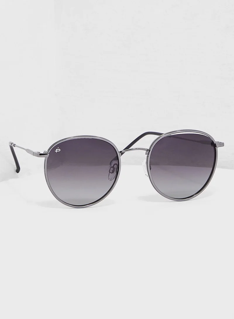 PRIVÉ REVAUX The Patriot Shiny Sunglasses