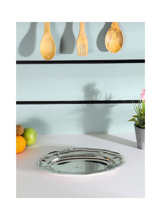 Royalford Premium-Quality Stainless Steel Light-Weight and Food-Grade Tray| Elegant Mirror-Finish Body and Durable Design| Perfect for Serving Food| Silver Silver 35cm - Image 4
