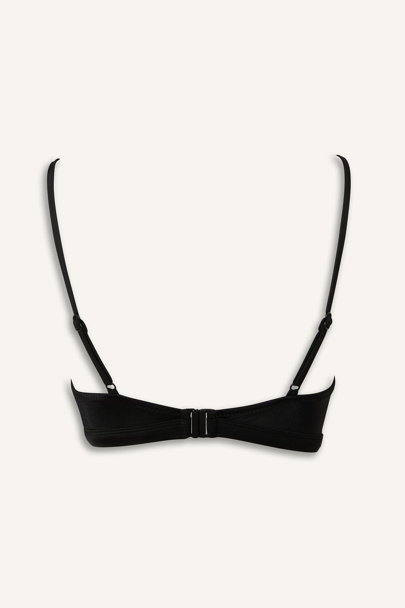 ديفاكتو توب بكيني قصة عادية - Image 2