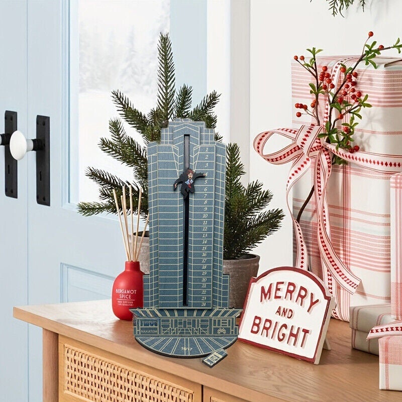 WYT Hans Gruber Falling off off Nakatomi Plaza Advent Calendar From Die Hard NEW UK - Image 5