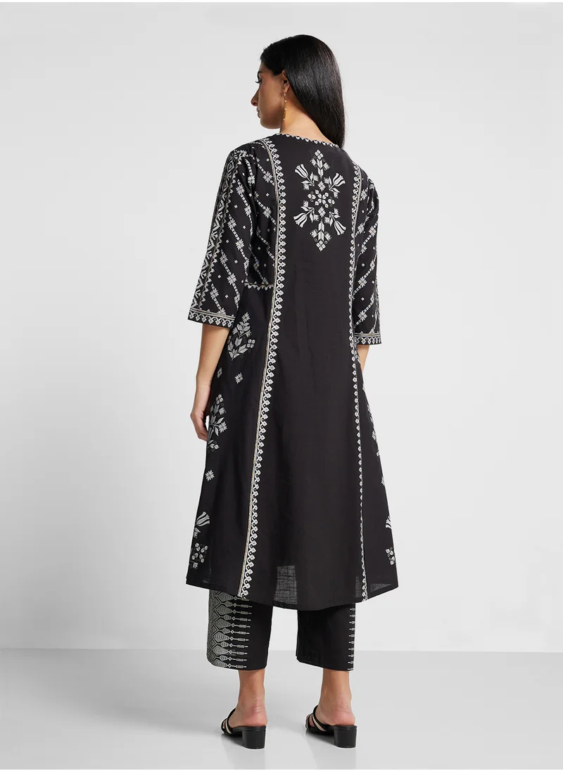 بيبا Kurta & Palazzo Set