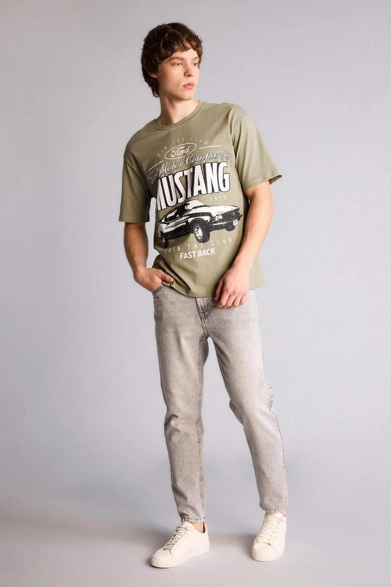 ديفاكتو Ford Motor Company Boxy Fit Printed T-Shirt