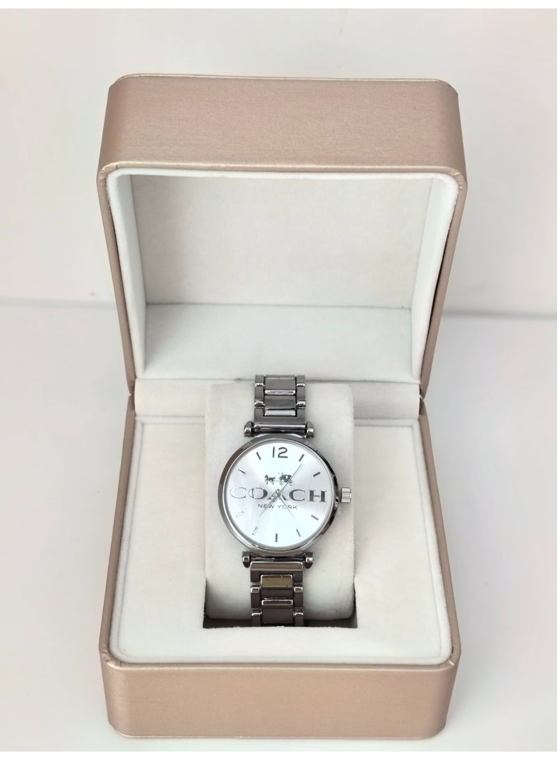 coachoutlet Women's Analog Watch with Silver-Tone Bracelet - Image 1