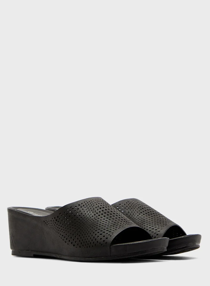 Le Confort Wide Strap High Heel Sandals