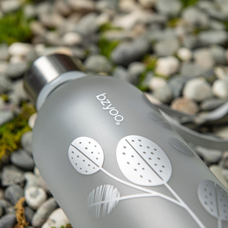 bzyoo 32oz 1 Liter Clear Water Bottle with Time Marker  Leaf Design  Durable Plastic  BPA-Free  Reusable with Measurement Markings for Fitness and Outdoor Activities (Color: Silver) - Image 4