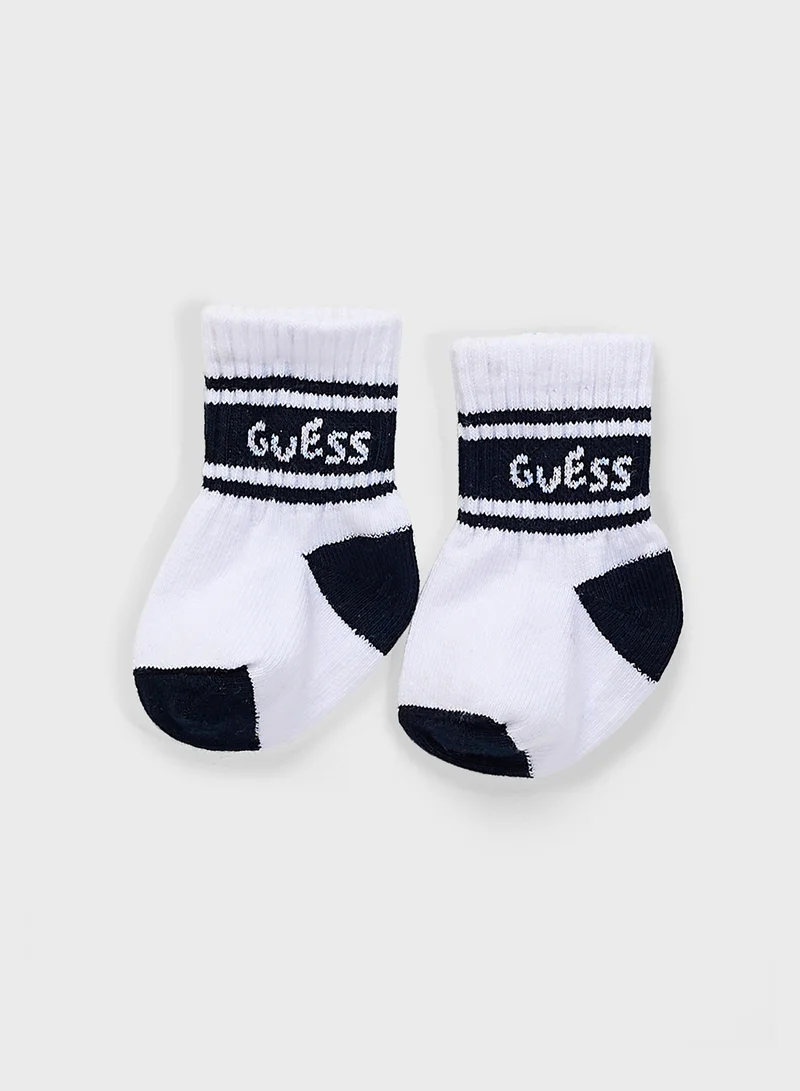 GUESS Kids  2 Pack Bodysuit, Bib, Socks & Pants Gift Set