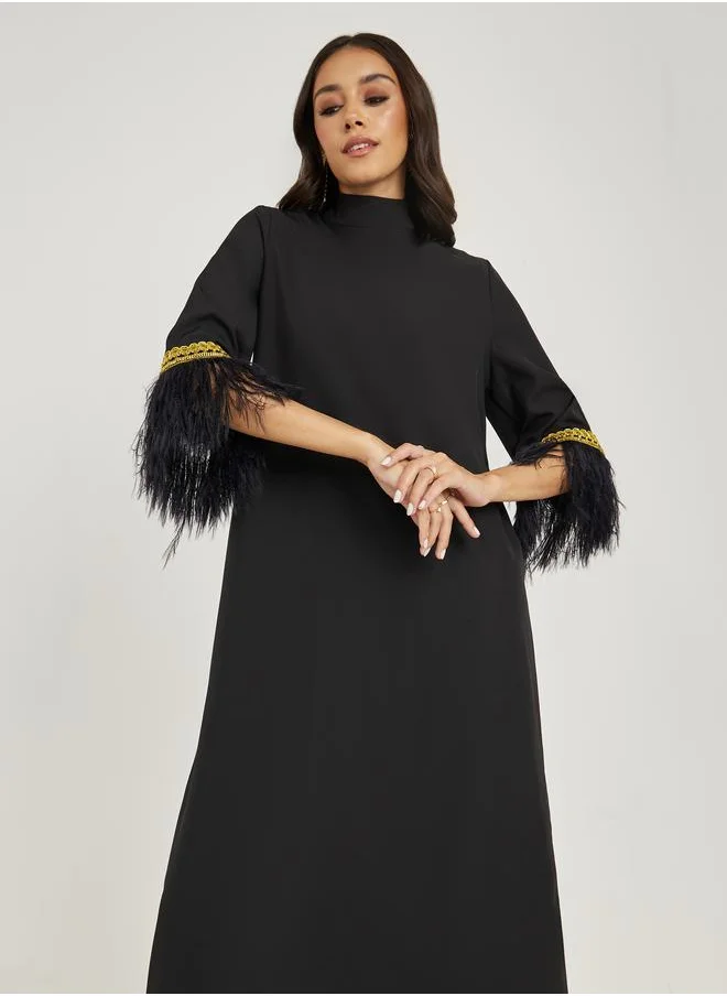 ستايلي Faux Feather Trim Jalabiya with Lace Detail