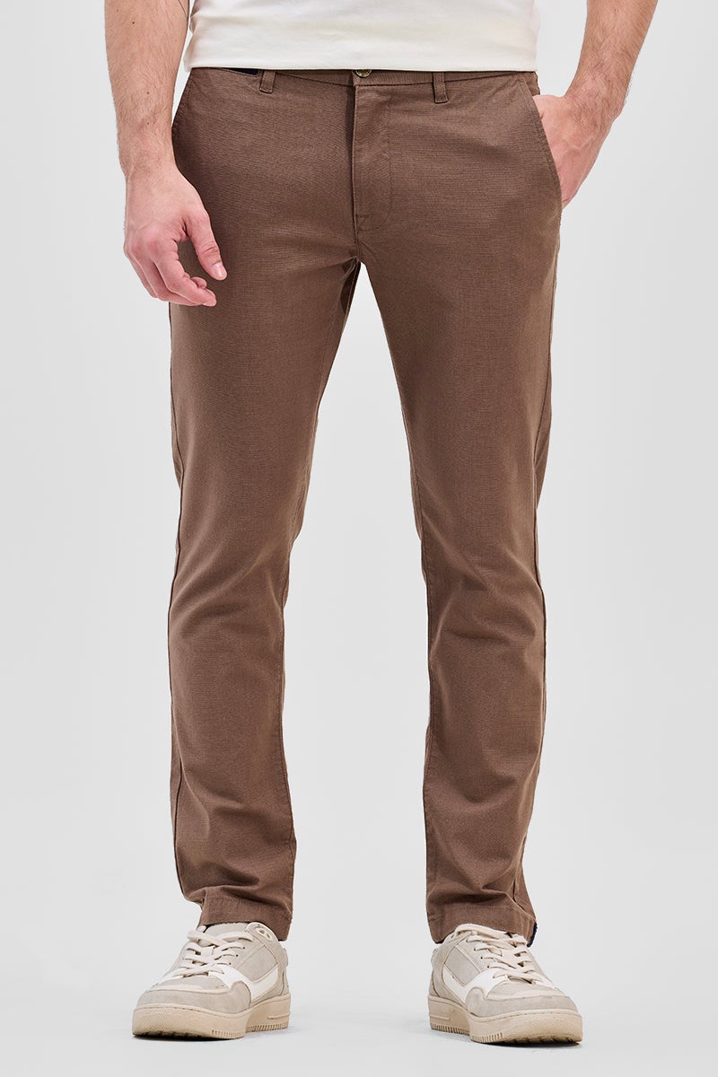 SNITCH Brown Mid Rise Slim Fit Linen Blend Trouser - Image 4