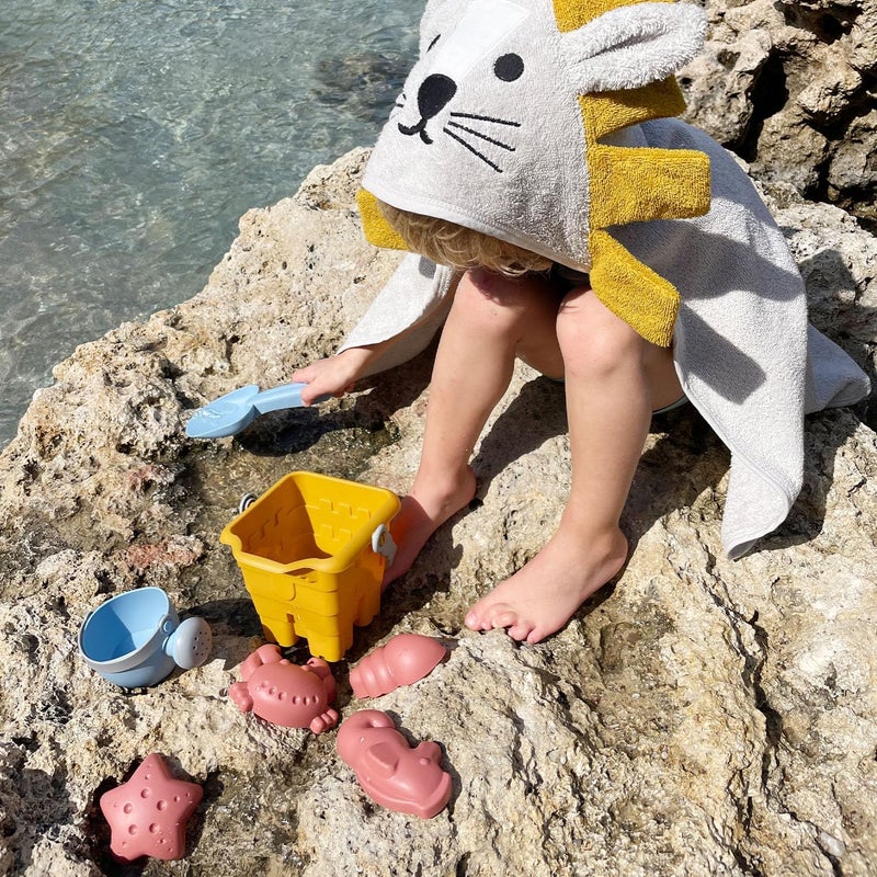 Kindsgut Toni Sand Toy - Lightweight Material - Ideal for Toddlers and Travelling - in Subtle Colours and Beautiful Shapes - Image 4