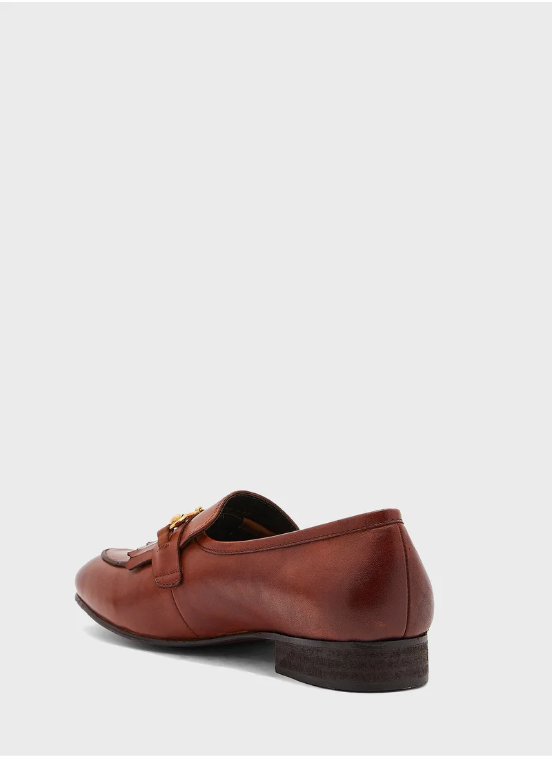 Robert Wood Genuine Leather Fringe Detail Slip Ons