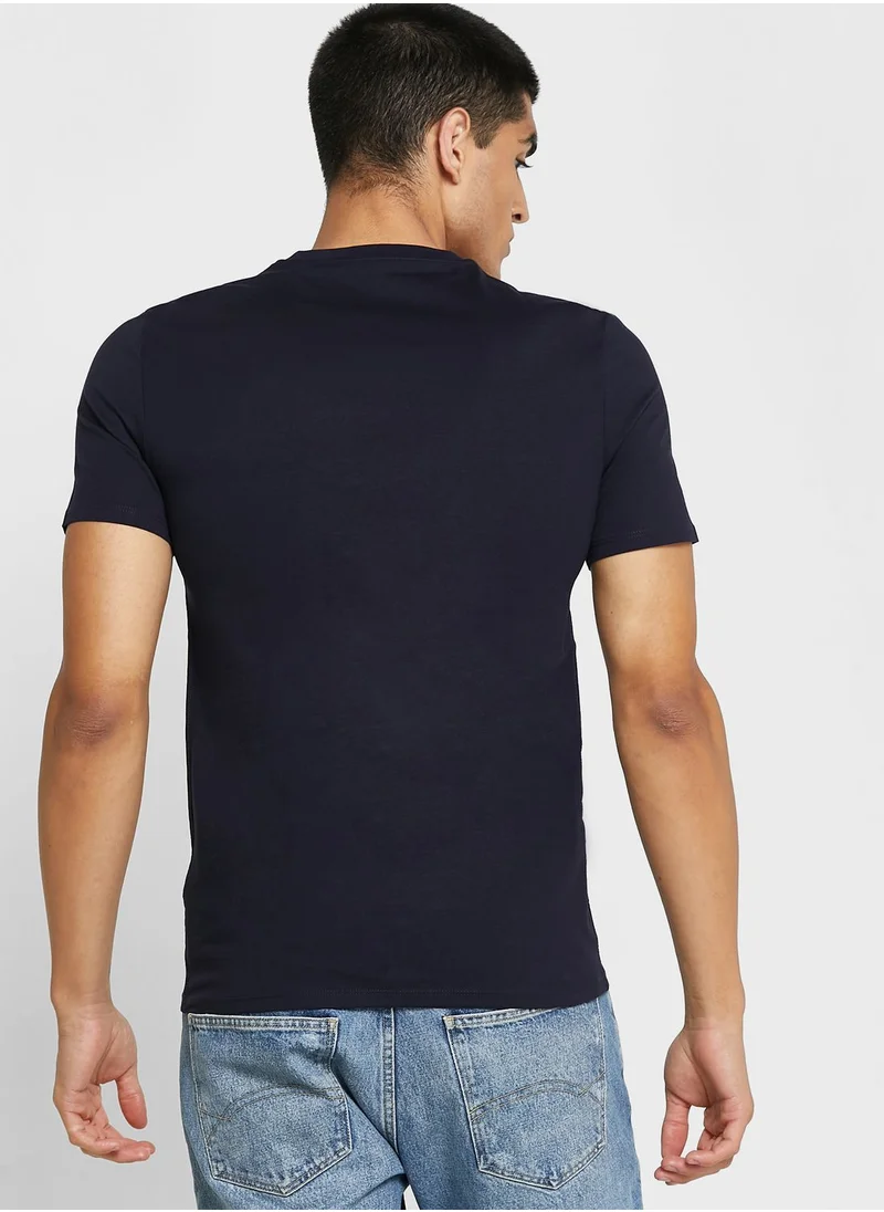 GUESS Logo Crew Neck T-Shirt