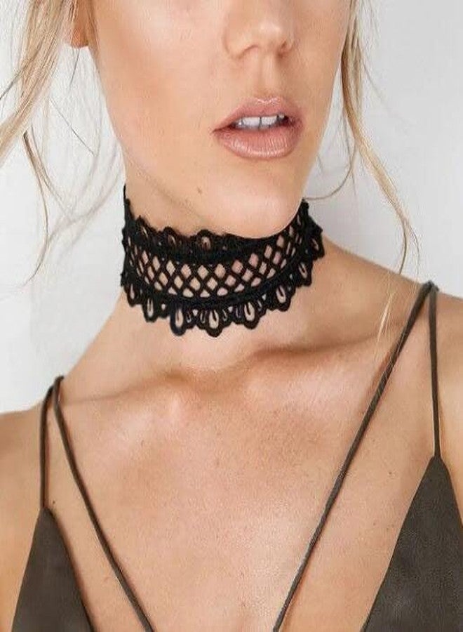 Aularso Black Lace Choker Necklaces Rhinestone Dainty Choker Necklace Vintage Short Necklace for Women (Black) - Image 4