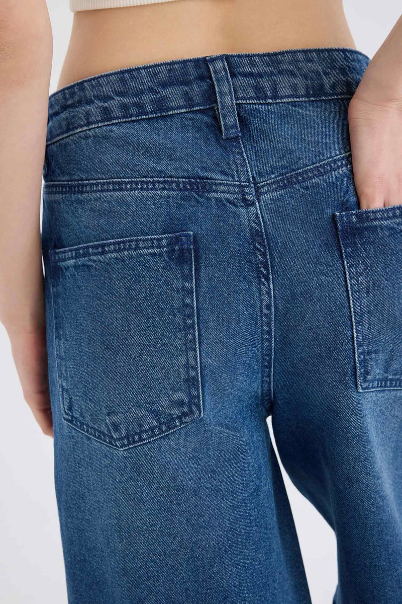 DeFacto Woman Jean Normal Waist Bermuda  - Image 4