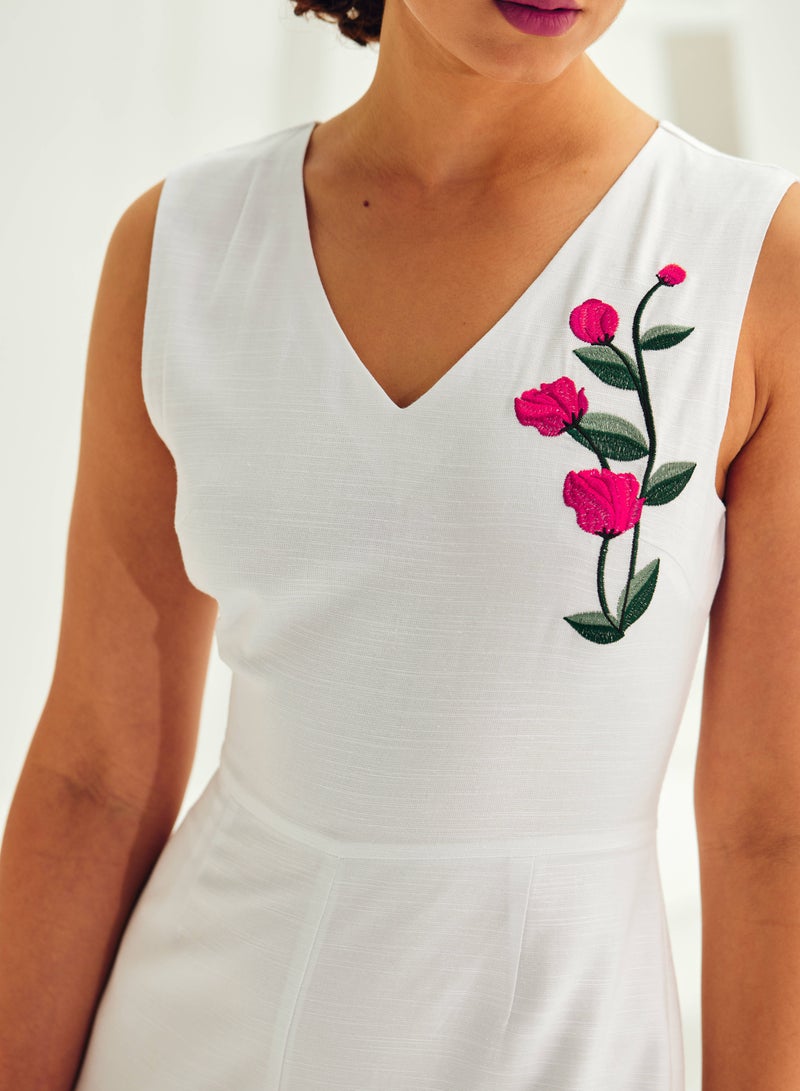 أشيتا فرنانديز Ashita Fernandes Sierra White Linen Blend Ankle-Length Sleeveless Women's Jumpsuit with Cute Flower Detailing – Retro Resort & Casual Summer Wear  - Image 5