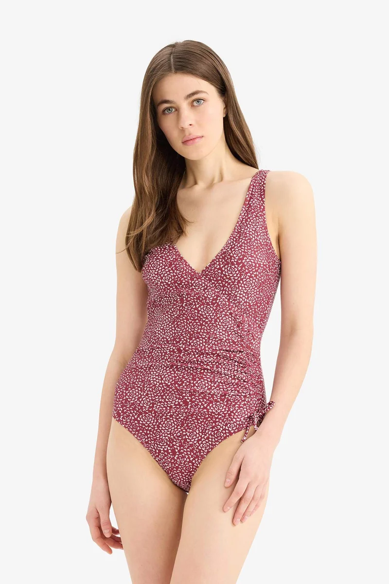 ديفاكتو Fall in Love Polka Dot Side Gathered Swimsuit