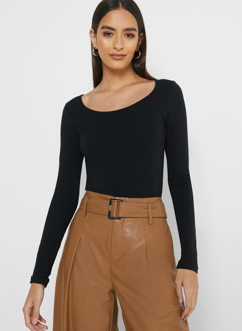 VERO MODA Scoop Neck T-Shirt - Image 1