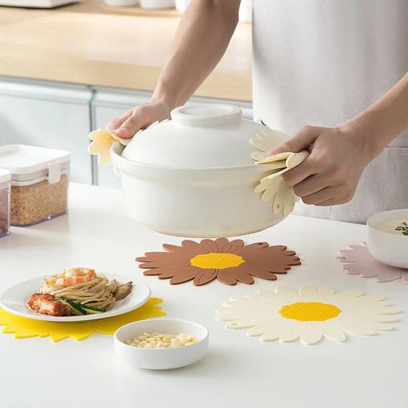 BENCI AntiHot Silicone Trivet Mat 75 Inch Daisy Flower Shape Heat Resistant Anti Slip Place Mat for Hot Pots Pans Holder Kitchen Insulation Coaster Hot Pad for Dishes Brown Set of 4 - Image 4