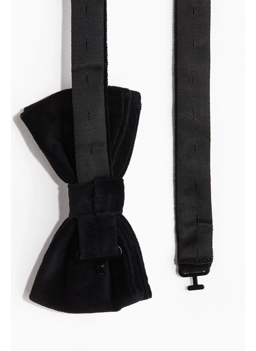 H&M Velvet Bow Tie