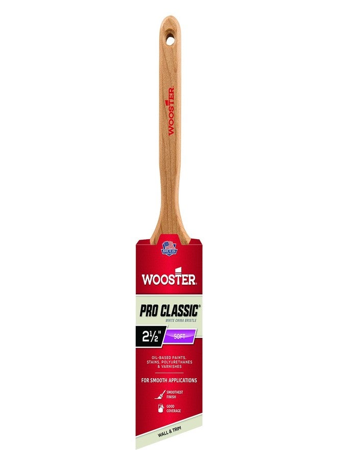 Wooster LINDBECK SILVER TIP Z1222-2 1/2 Paintbrush, 2.5" - Image 1
