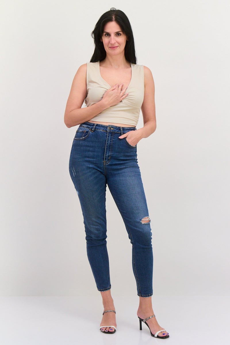 ONLY Women Scoop Neck Sleeveless Solid Crop Top, Cream - Image 4