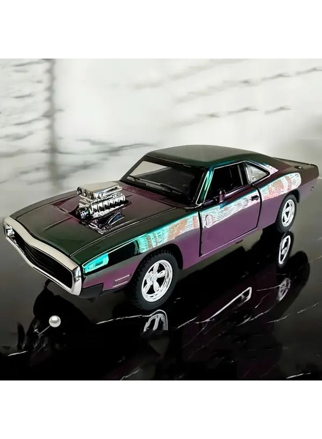 نموذج سيارة عضلات من العقدين 1960 و1970 باللون البنفسجي مقياس 1:32 مع أبواب متحركة ومحرك كرومي تحت غطاء المحرك - Image 5