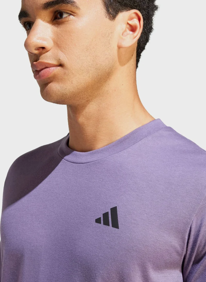 adidas تيشيرت ترين أساسي