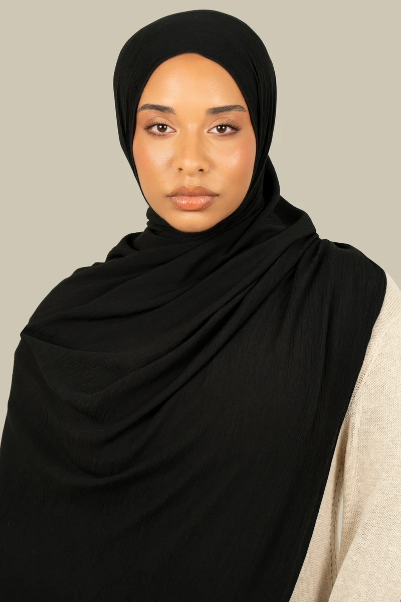 سيلكروز حجاب منسوج أسود
