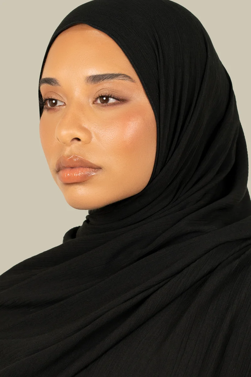 سيلكروز حجاب منسوج أسود