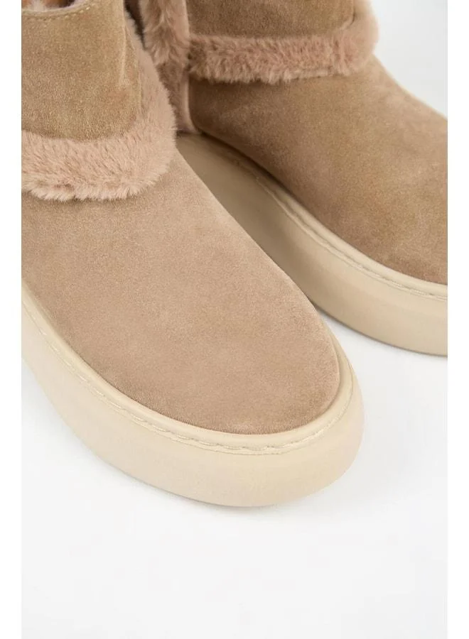 Manijero  (Azura) Women's genuine leather boot with fur lining and fur strip in Vizon color. for Women | Best Price UAE