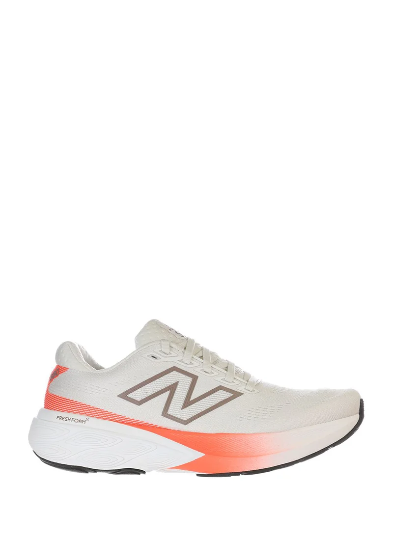 New Balance 880