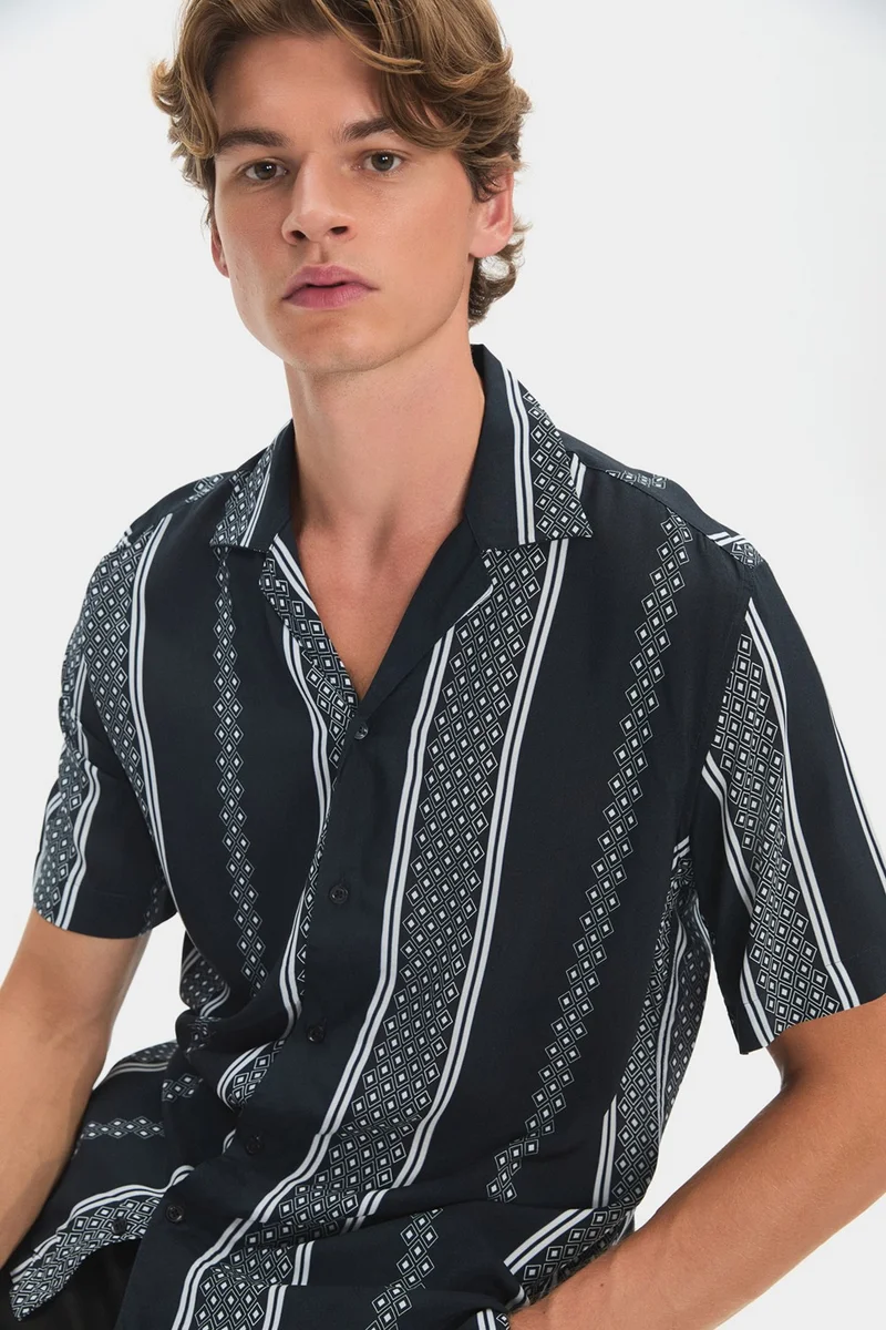 JUNE Exclusive Men's Short Sleeve Regular Shirt